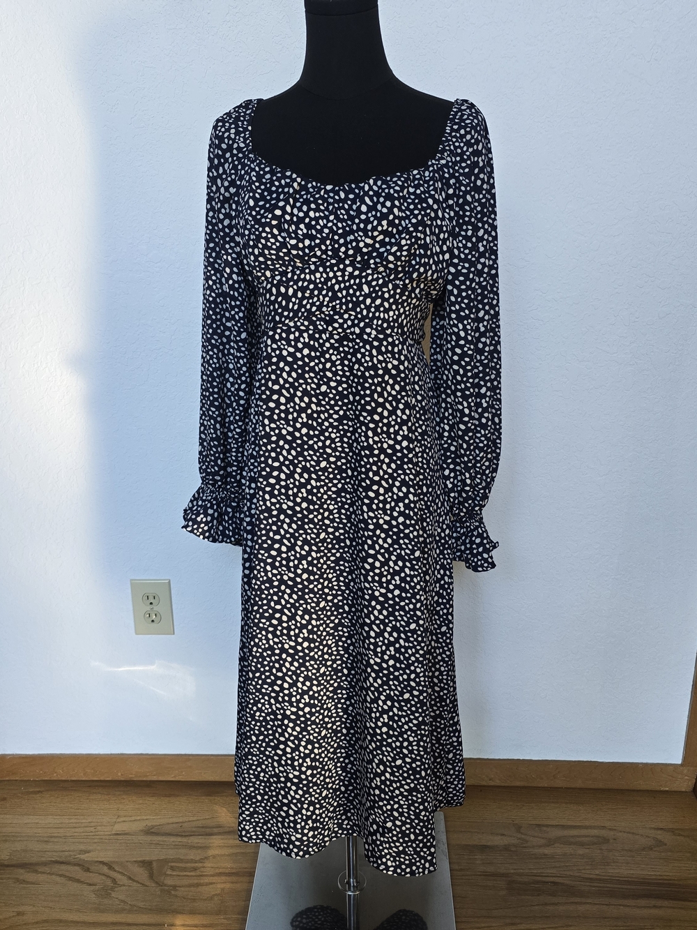Mi Ami For Francesca's Long Balloon Sleeve Retro Babydoll Midi Dress-Size Medium